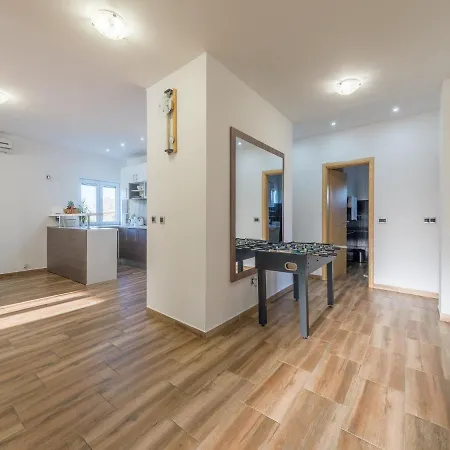 Holiday home Holiday Sukosan/zadar Riviera 38720